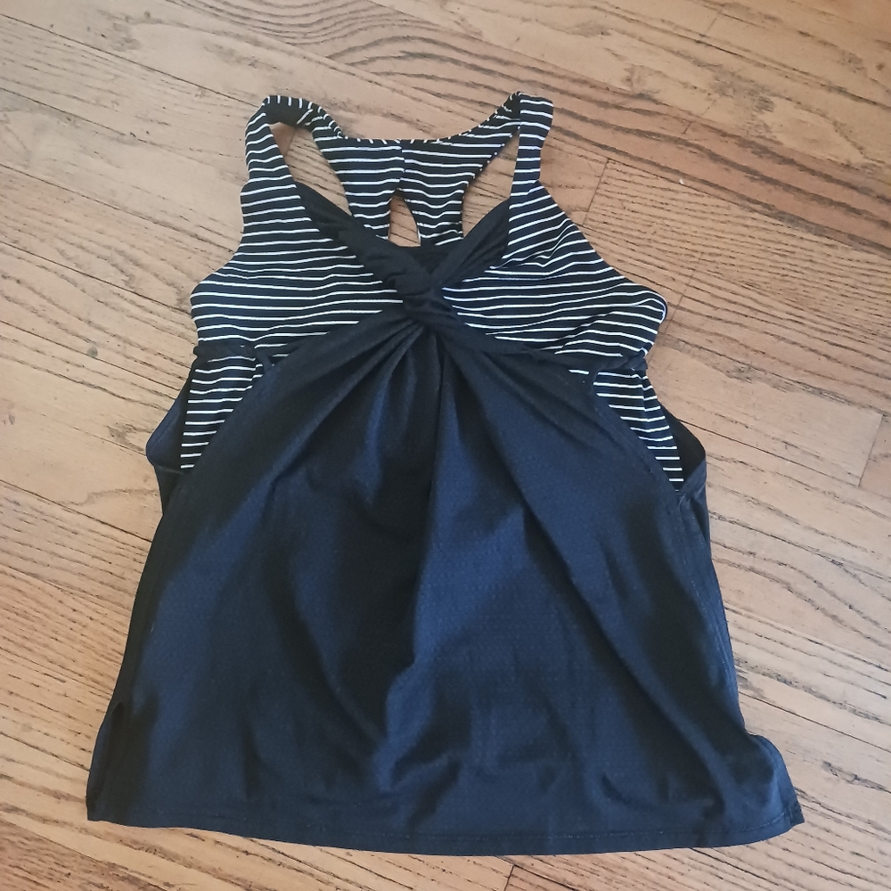 New IVIVVA black and White Striped Tanktop